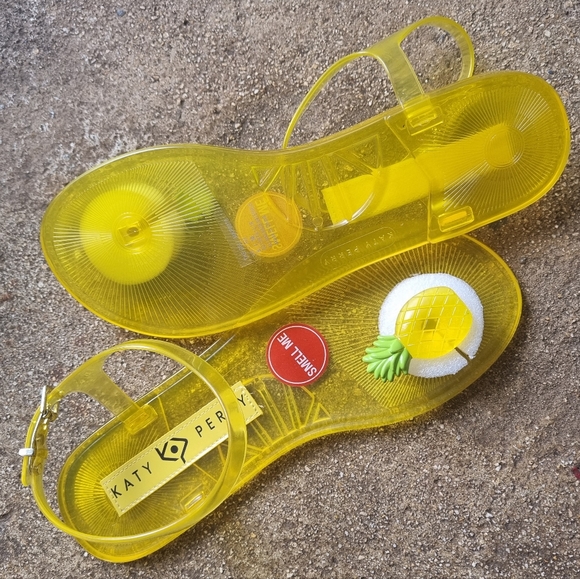 KATY PERRY Scented Pineapple Sandals Size 8 - Picture 7 of 10